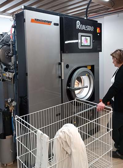 Новый запатентованный экологический МИНИ-фильтр® в машинах химчистки REALSTAR Италия!